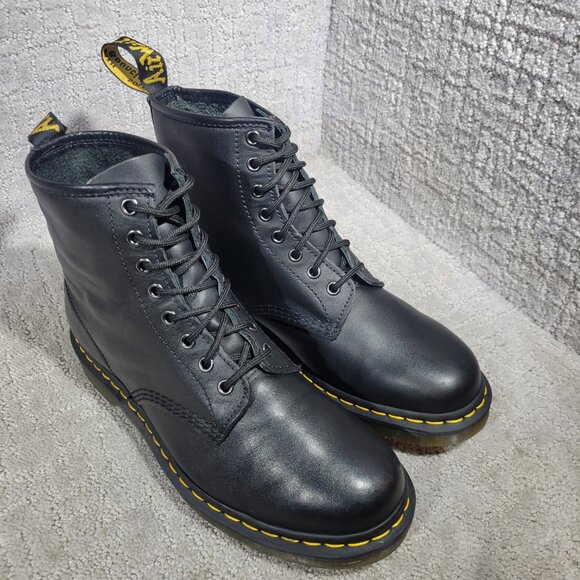 Dr. Martens Air Wair Unisex Size M9 L10 US Black Leather Lace up Boots 11822 - Picture 10 of 11